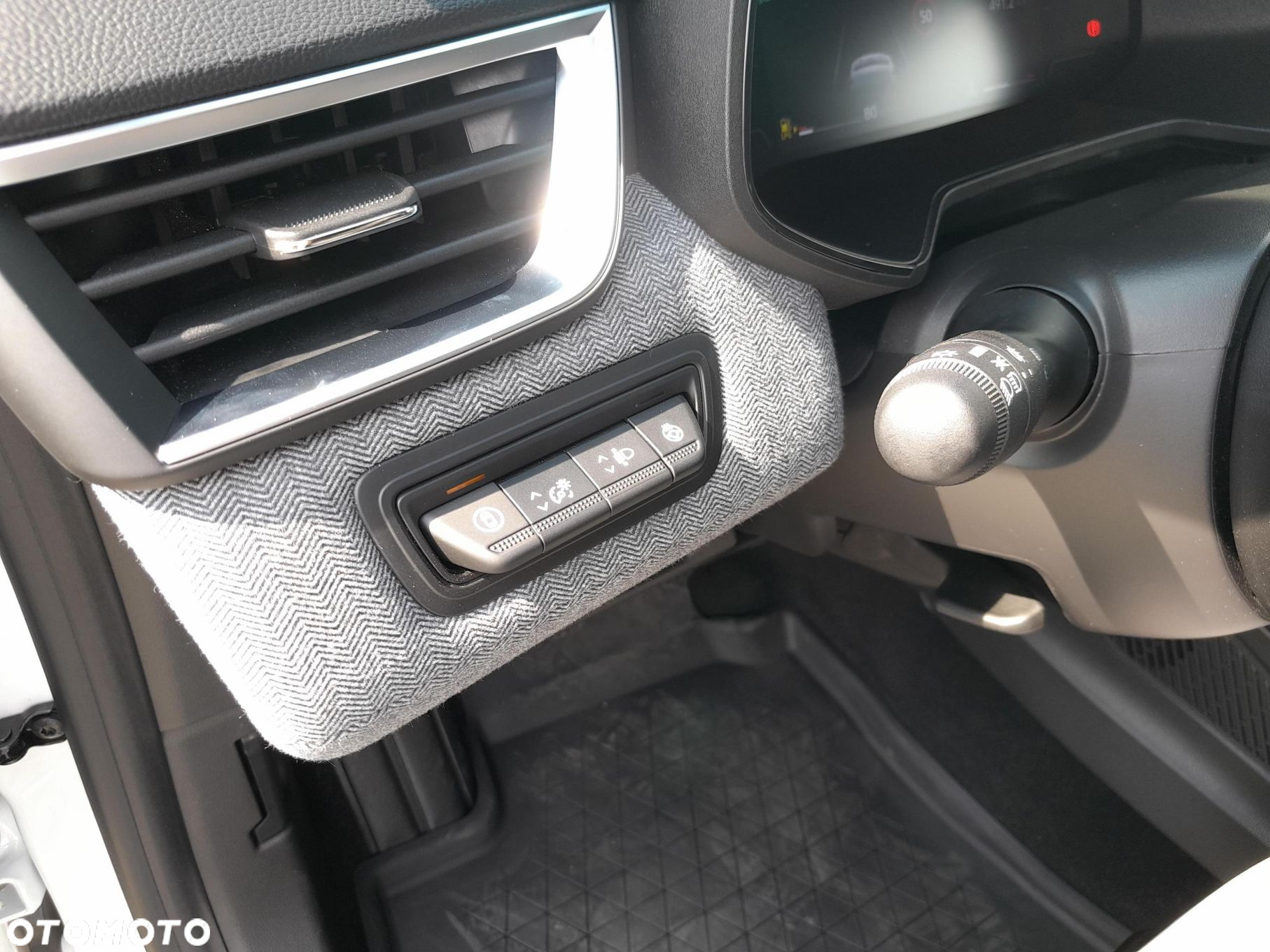 Renault Clio - 26
