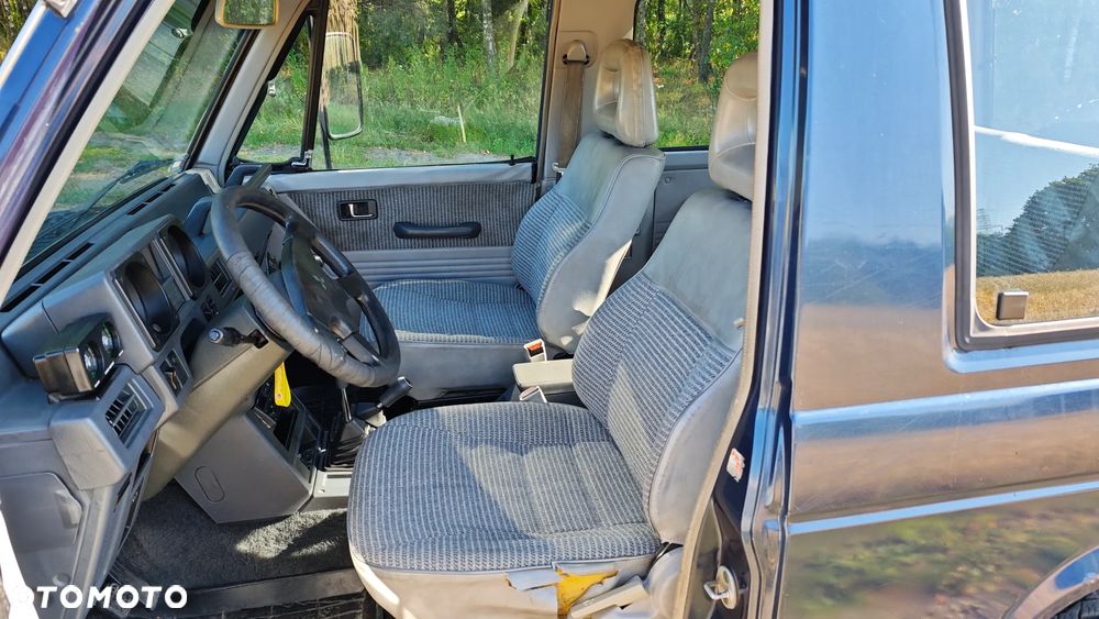 Mitsubishi Pajero - 34
