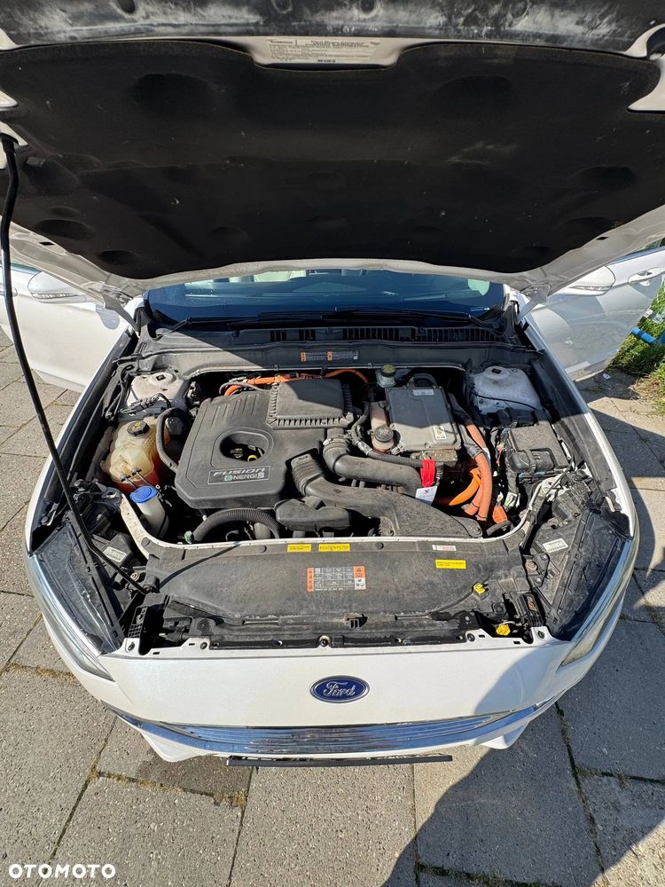 Ford Mondeo - 28