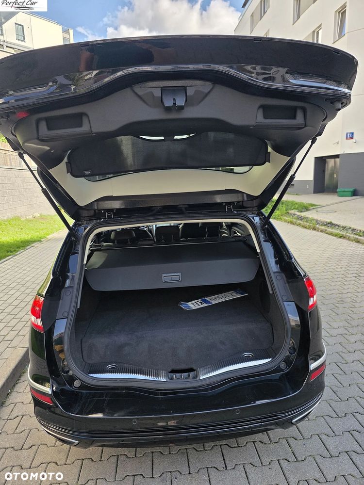 Ford Mondeo SW 2.0 Hybrid Vignale - 33
