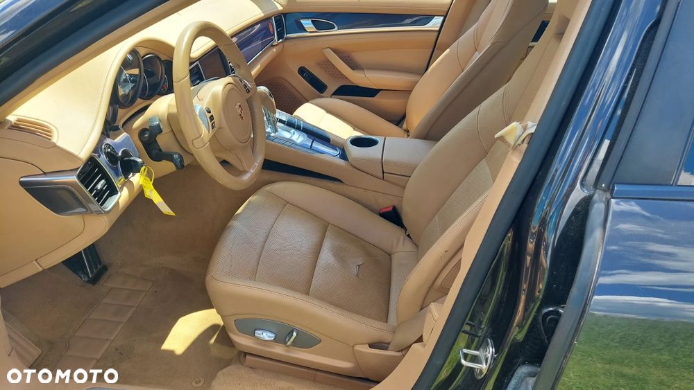Porsche Panamera Standard - 8