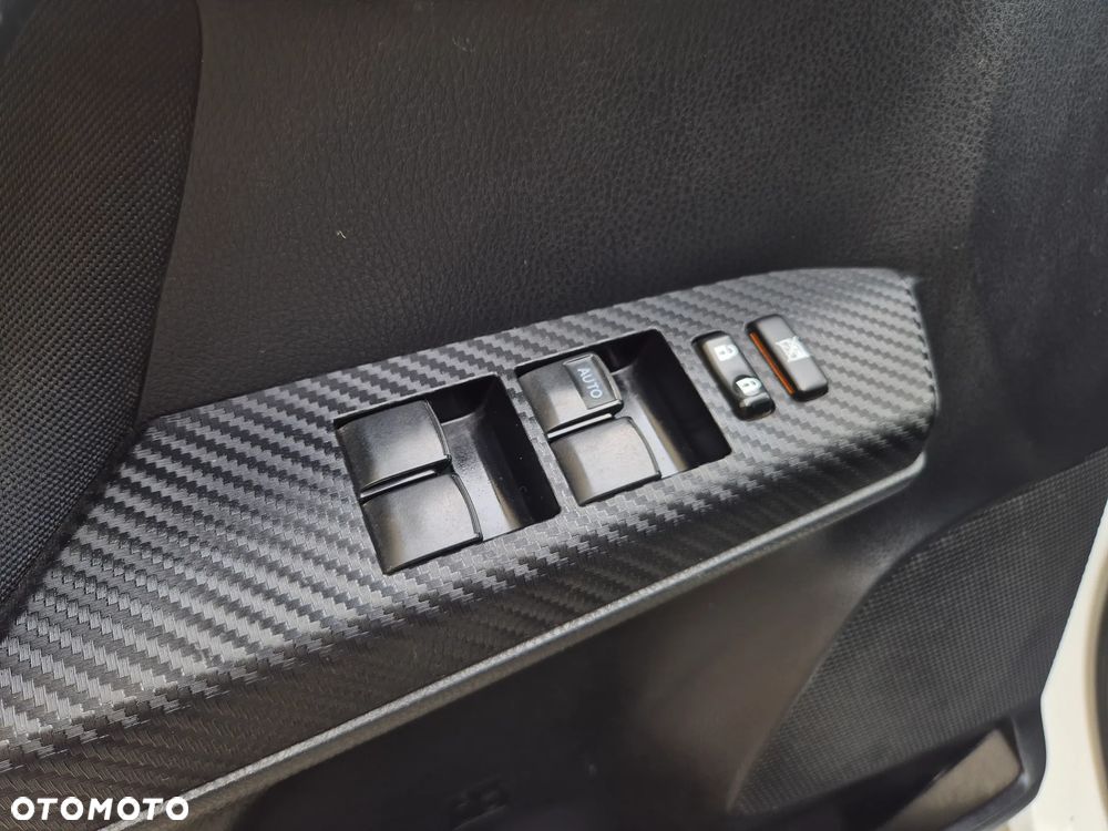Toyota RAV4 - 10