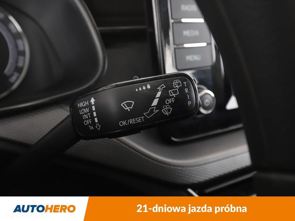 Skoda Kamiq 1.0 TSI Active - 28