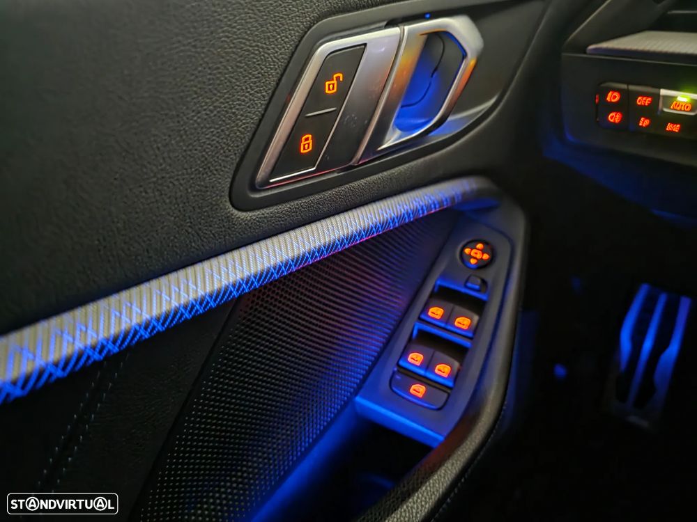 BMW 116 d Pack Desportivo M - 37