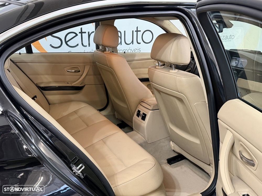 BMW 320 d Line Sport - 10