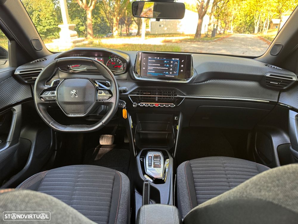 Peugeot 2008 1.5 BlueHDi Active EAT8 - 26