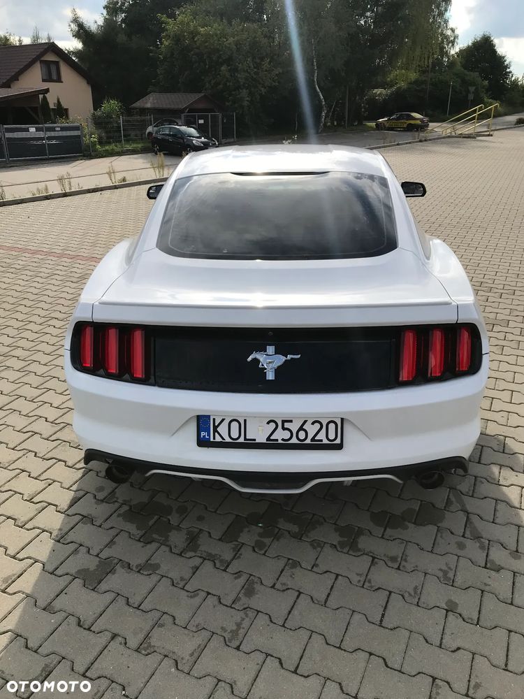 Ford Mustang - 17