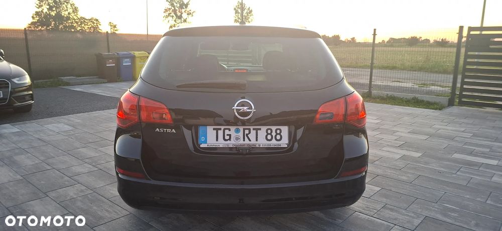 Opel Astra 1.6 Color Edition - 15