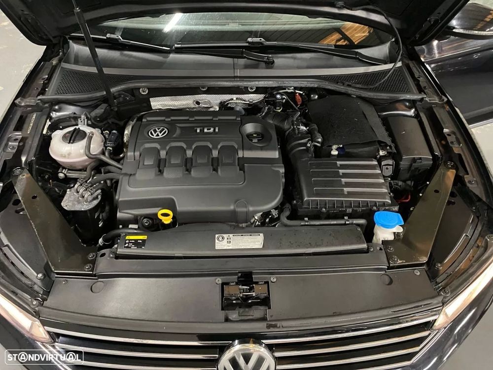 VW Passat Variant 2.0 TDi Confortline - 20