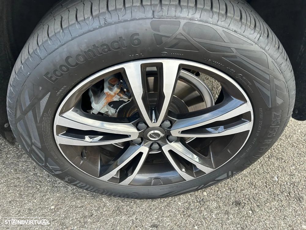 Volvo XC 60 2.0 T8 PHEV R-Design AWD - 16