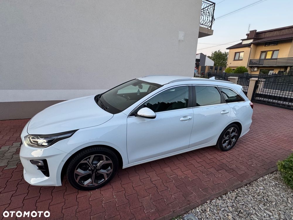 Kia Ceed - 23