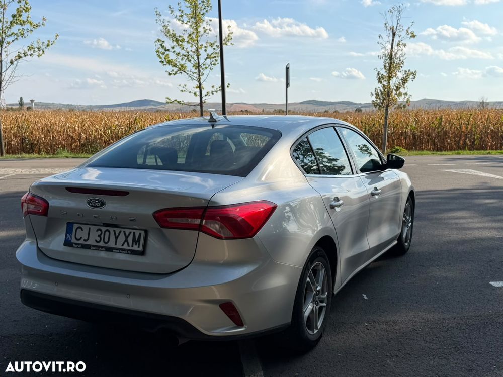 FORD Focus 2021 — imagine 11