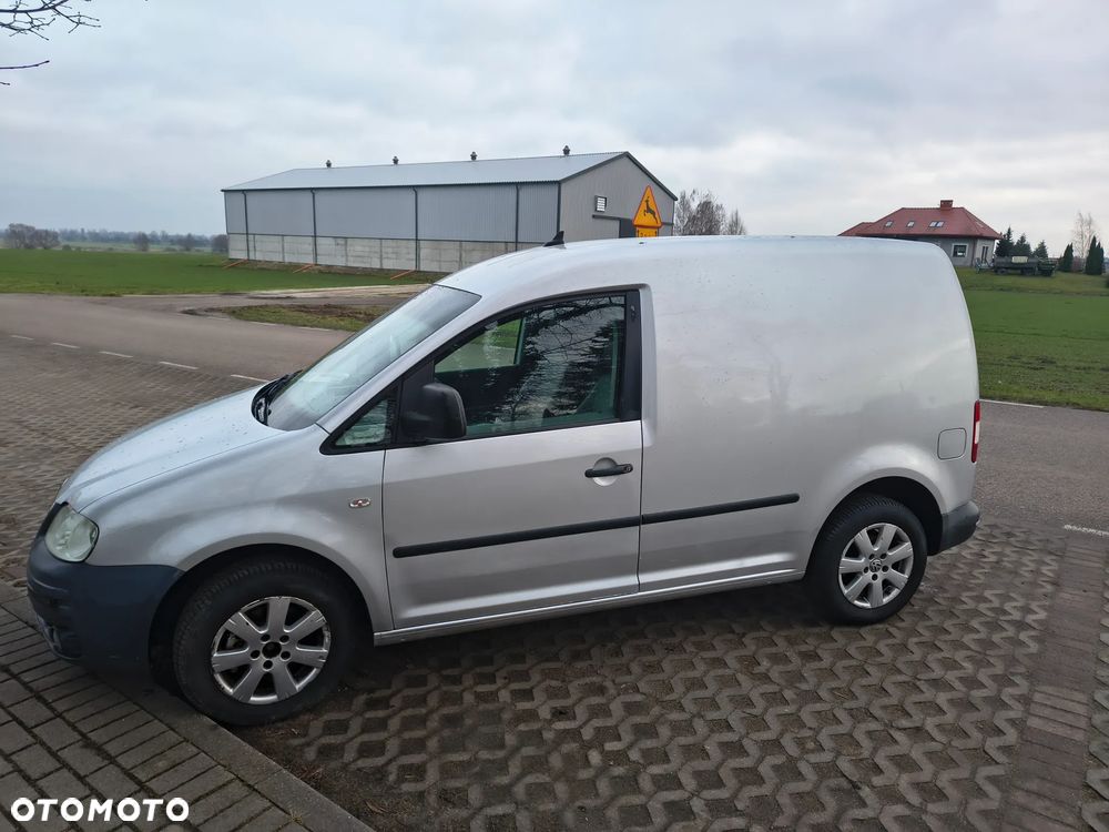 Volkswagen Caddy - 10