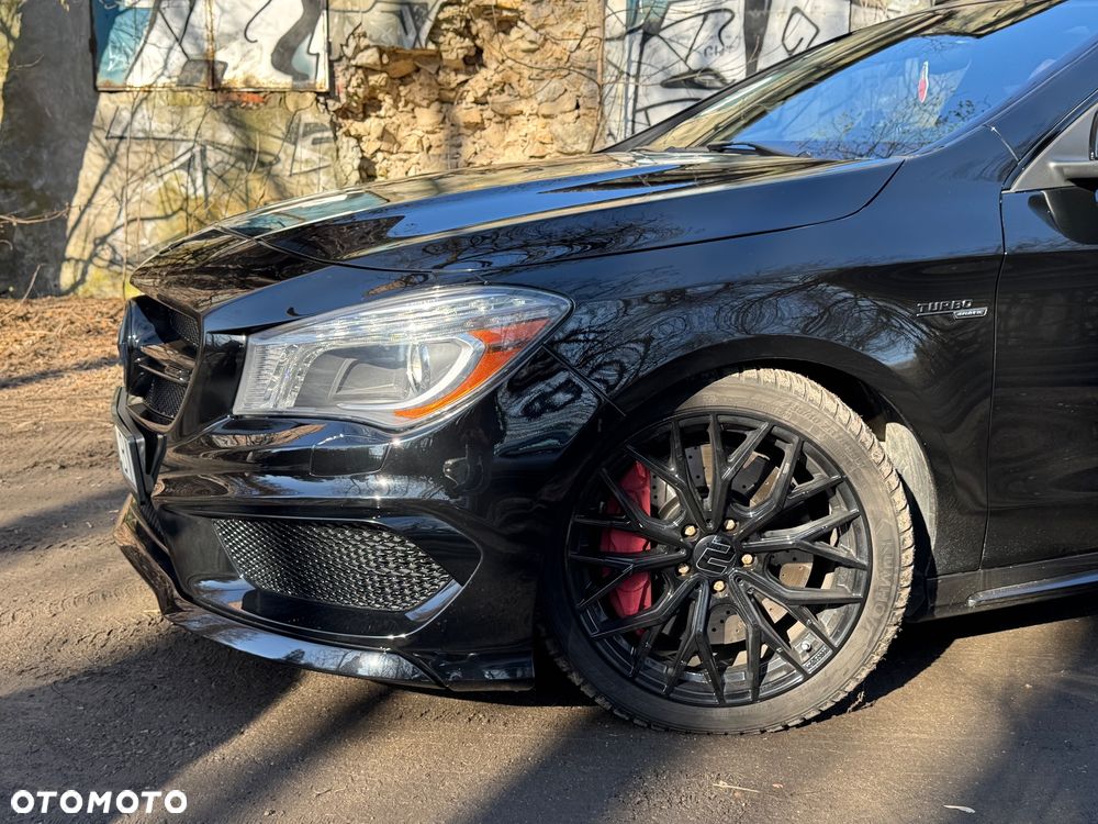 Mercedes-Benz CLA 45 AMG 4Matic 7G-DCT - 12