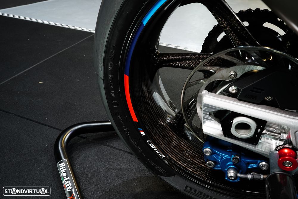BMW M 1000 RR - 12