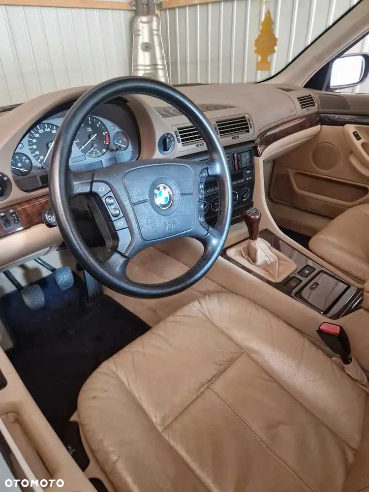 BMW Seria 7 - 4