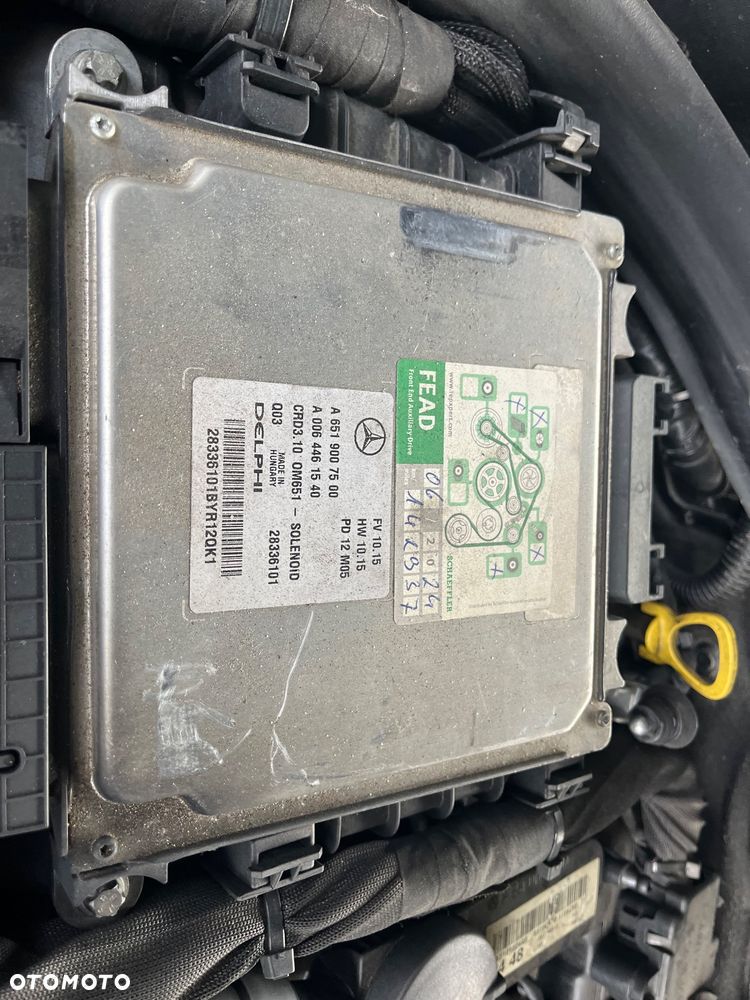 Mercedes-Benz Klasa C 200 CDI DPF (BlueEFFICIENCY) Avantgarde - 20