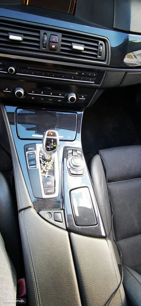 BMW 520 d Exclusive Auto 129g - 10