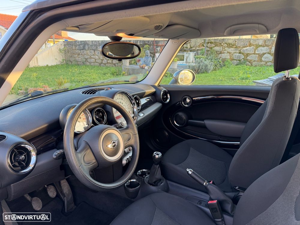 MINI 3 Portas One - 6
