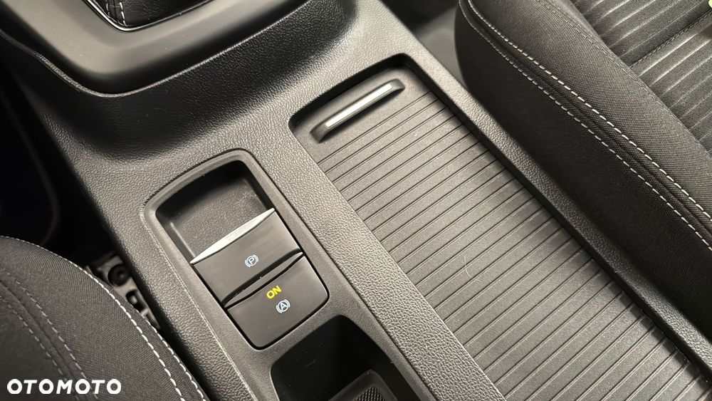 Ford Focus 1.0 EcoBoost mHEV Titanium X - 21