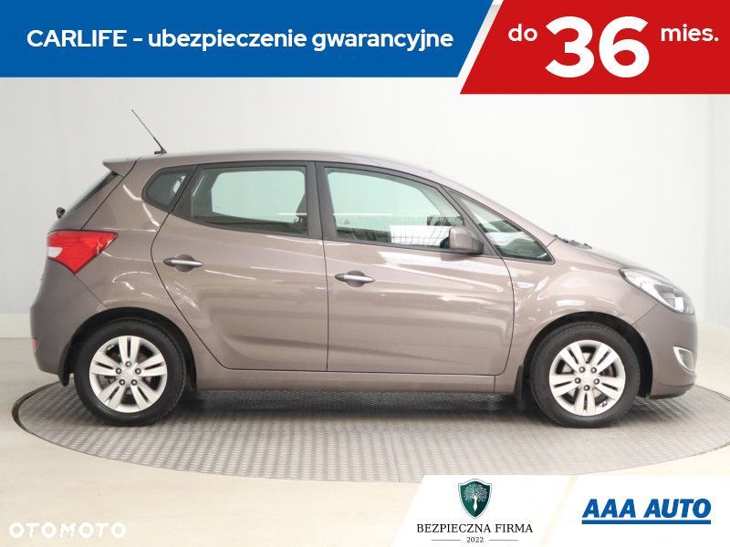 Hyundai ix20 - 8
