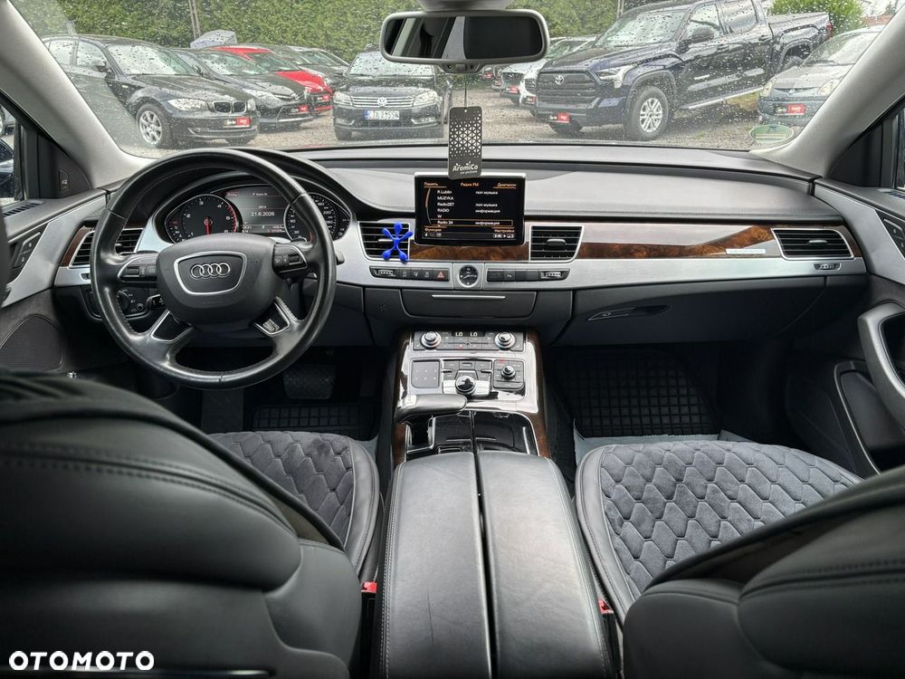 Audi A8 - 11
