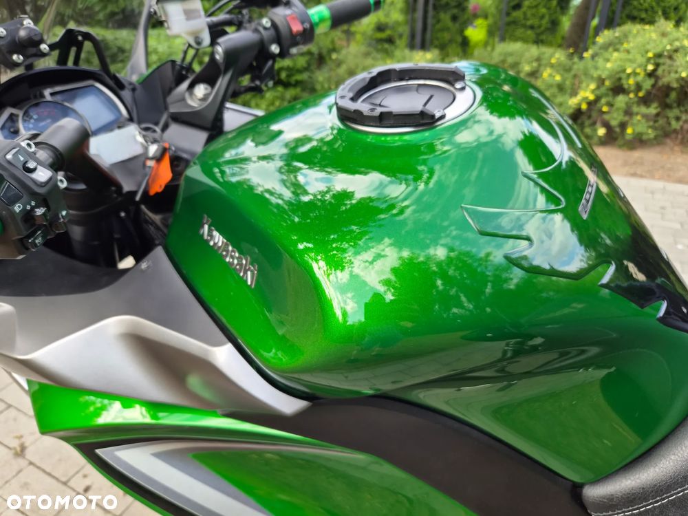 Kawasaki Ninja 1000 SX - 12