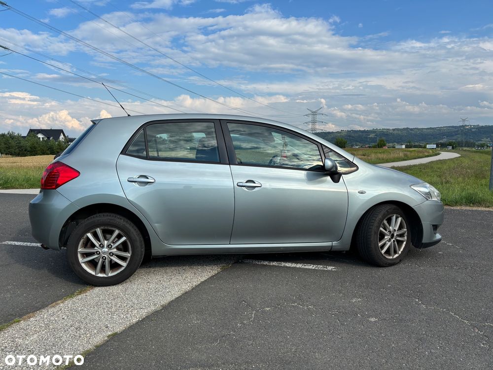 Toyota Auris 2.0 D-4D - 6
