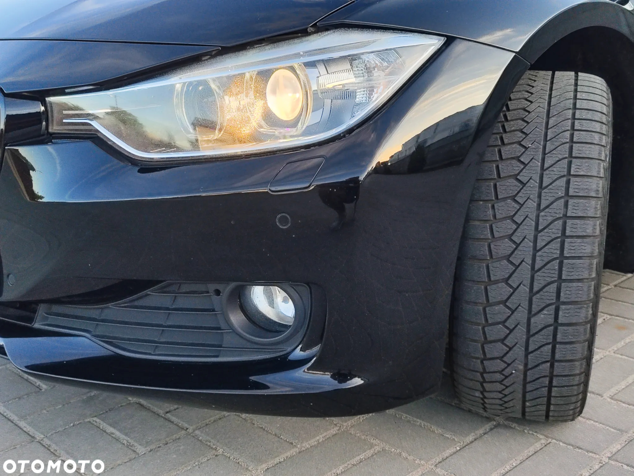 BMW Seria 3 318d Touring - 13