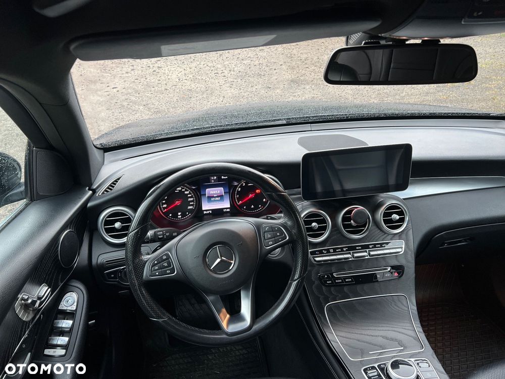 Mercedes-Benz GLC - 9