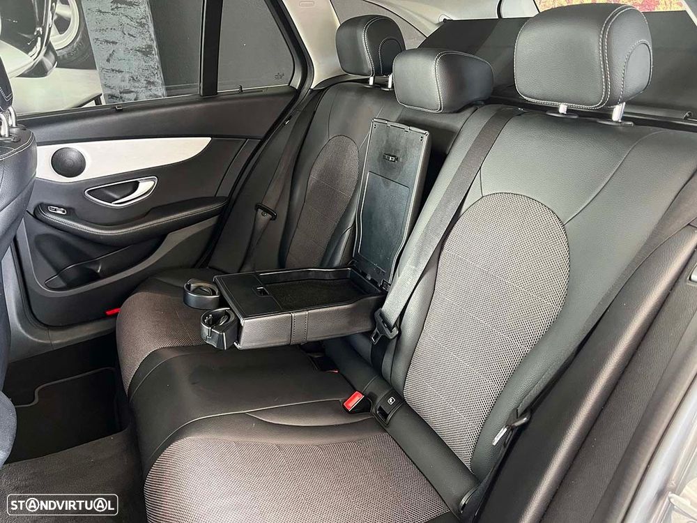 Mercedes-Benz C 200 d Avantgarde - 27