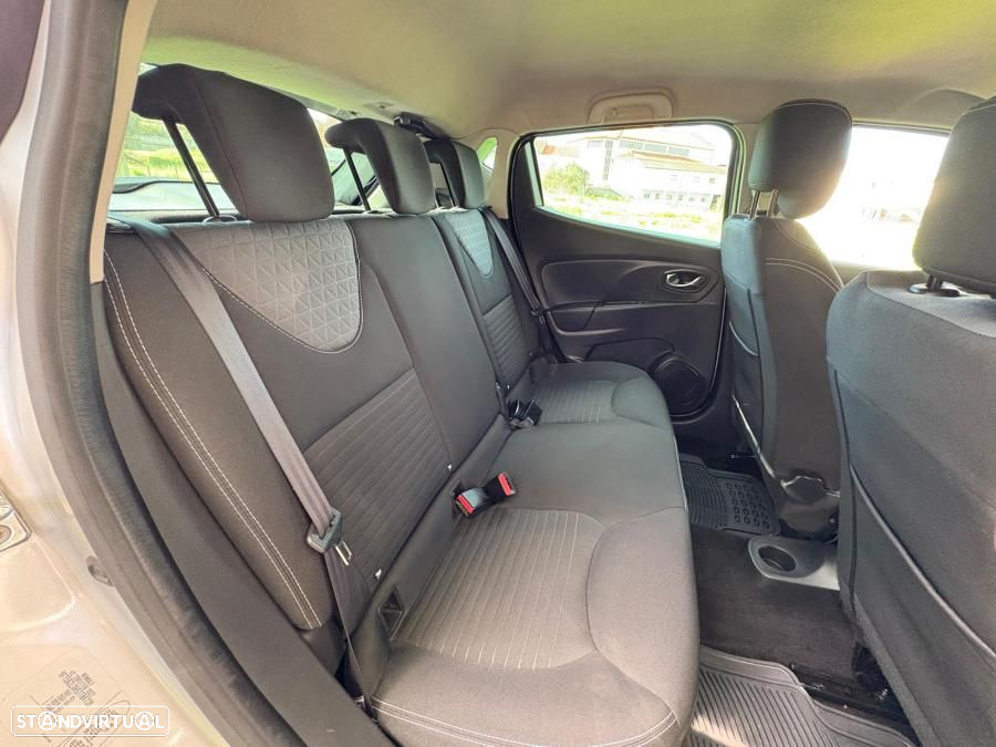 Renault Clio 1.5 dCi Dynamique S - 19