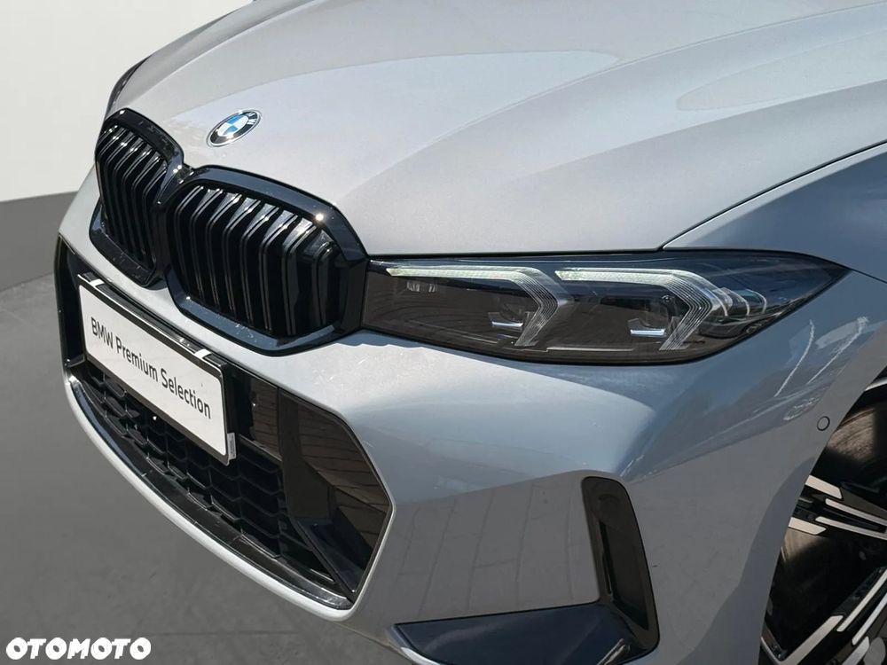 BMW Seria 3 330i xDrive M Sport sport - 33