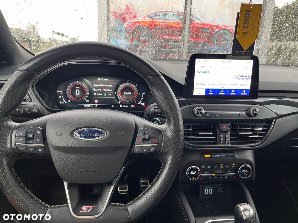 Ford Focus 2.0 EcoBlue ST - 12