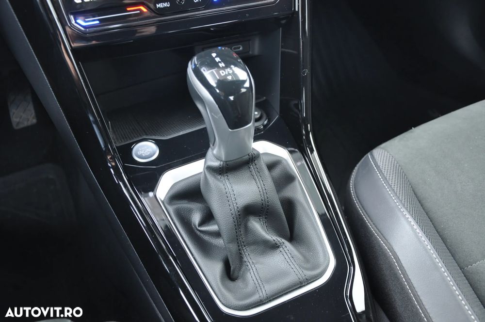 Volkswagen T-Roc - 25