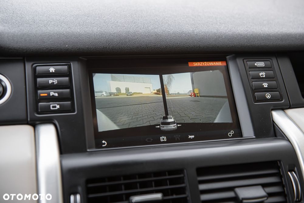 Land Rover Discovery Sport 2.0 D180 R-Dynamic HSE - 39