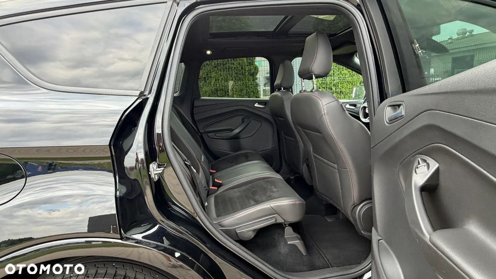 Ford Kuga 1.5 EcoBlue ST-LINE - 34