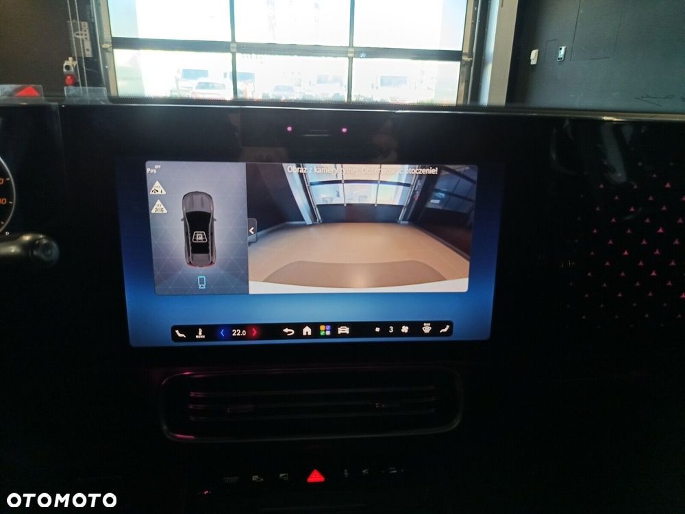 Mercedes-Benz GLB - 24