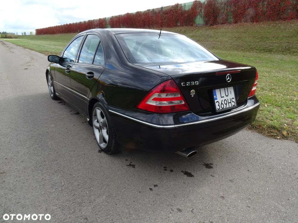 Mercedes-Benz Klasa C 230 - 4