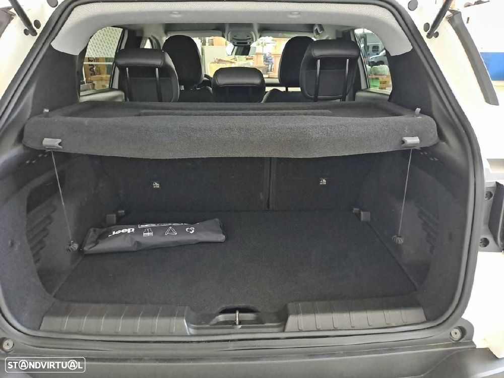 Jeep Avenger 1.2 TG Altitude - 6