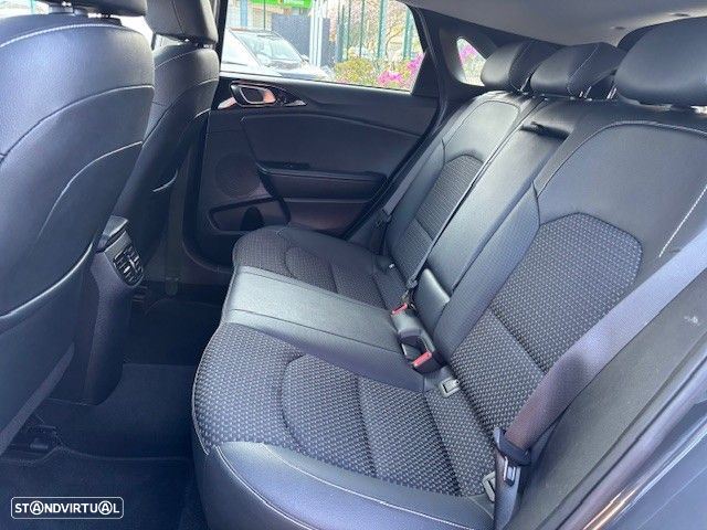 Kia Ceed 1.6 CRDi TX - 20