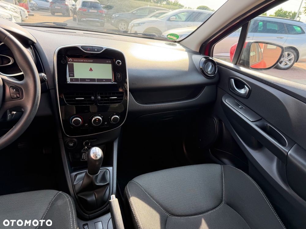 Renault Clio 1.2 16V 75 Life - 14