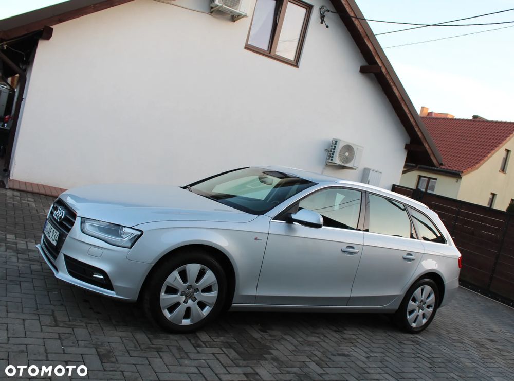 Audi A4 Avant 2.0 TDI DPF Attraction - 2