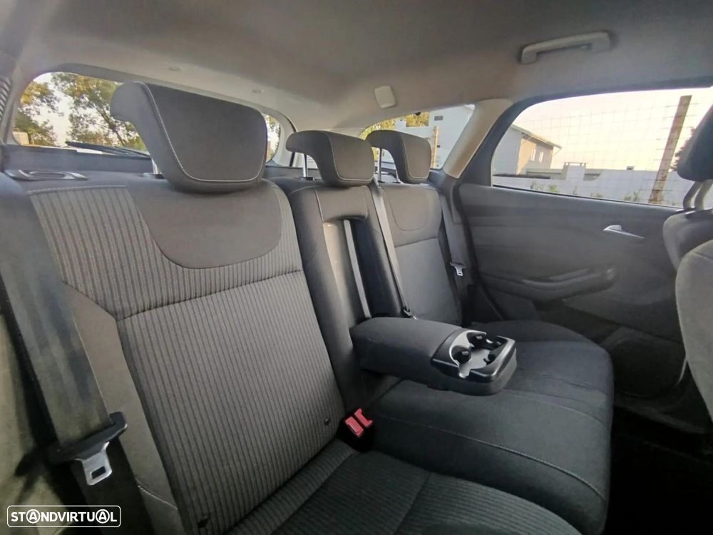 Ford Focus SW 1.6 TDCi Titanium Best - 18