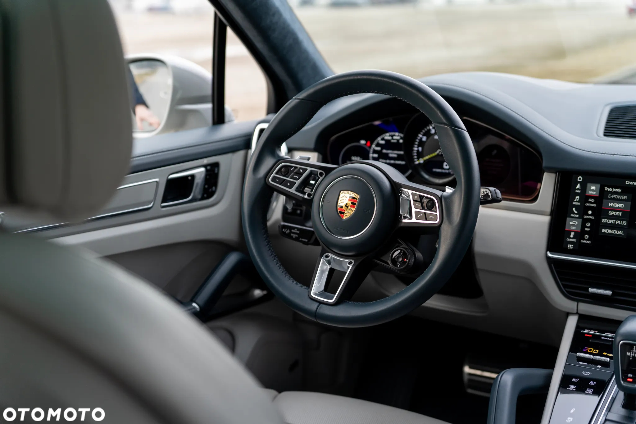 Porsche Cayenne Turbo S E-Hybrid - 25