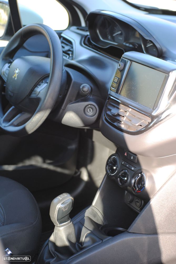 Peugeot 208 VAN - 12