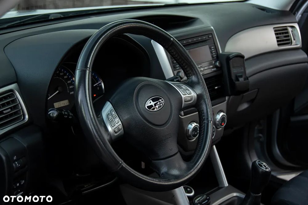 Subaru Forester 2.0X Exclusive - 25