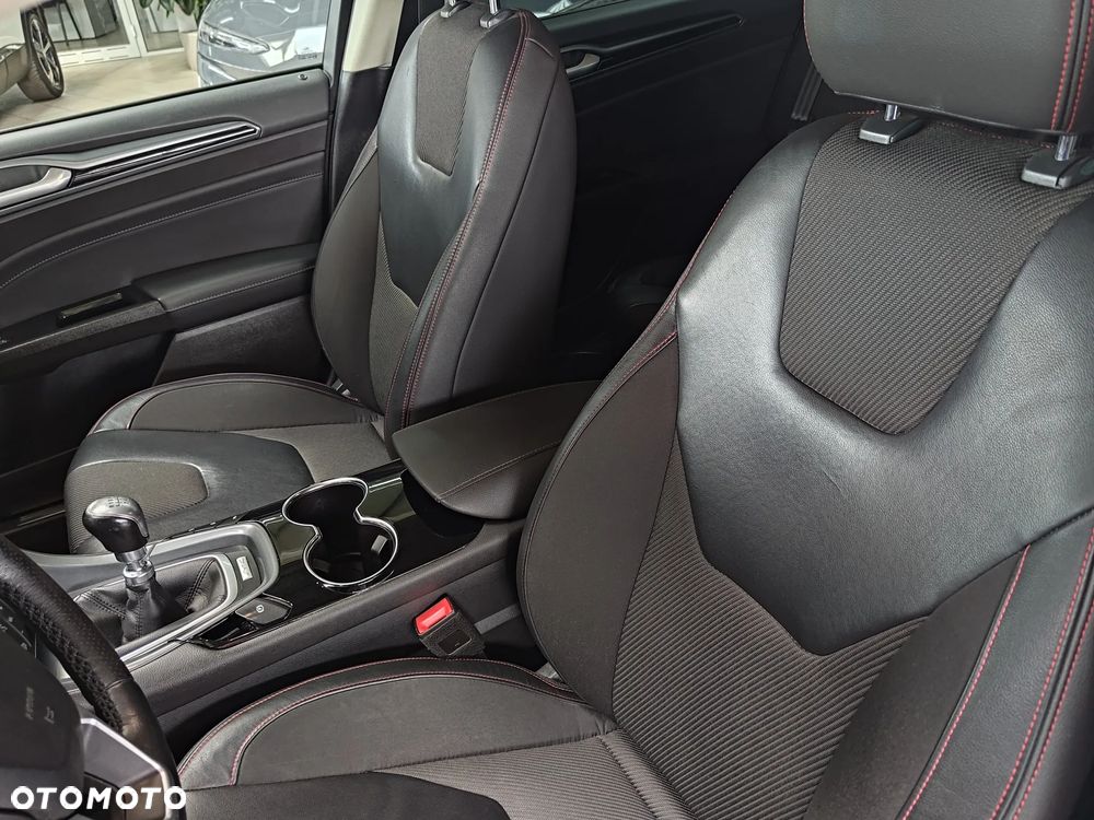 Ford Mondeo 1.5 EcoBoost ST-Line X - 19