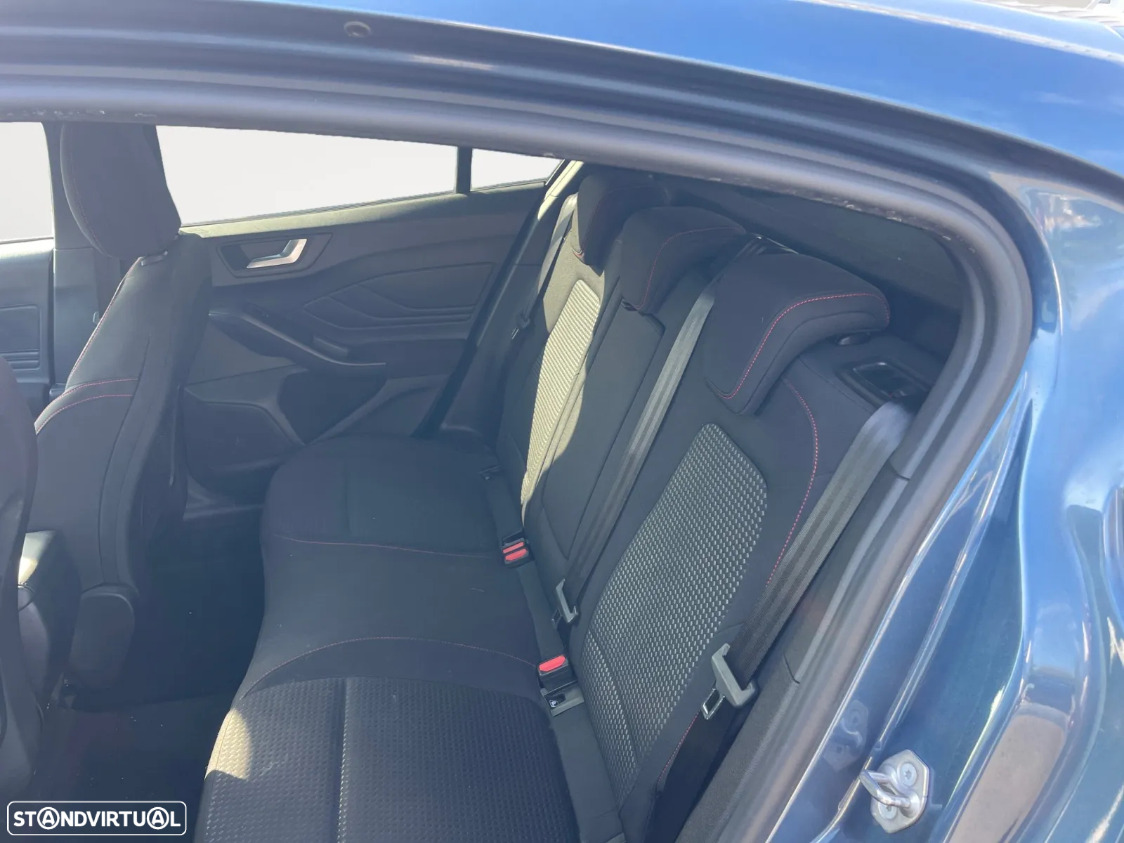 Ford Focus 1.0 EcoBoost ST-Line - 14