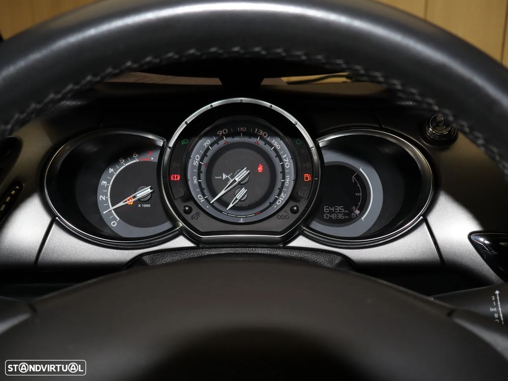 DS DS3 PureTech 110 Start & Stop SoChic - 24